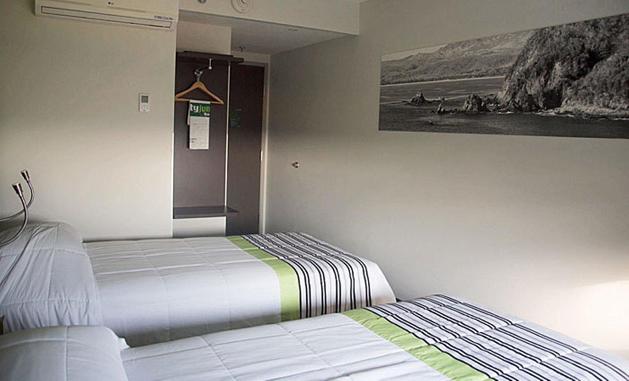 City Express Junior By Marriott Puebla Finsa Exterior photo